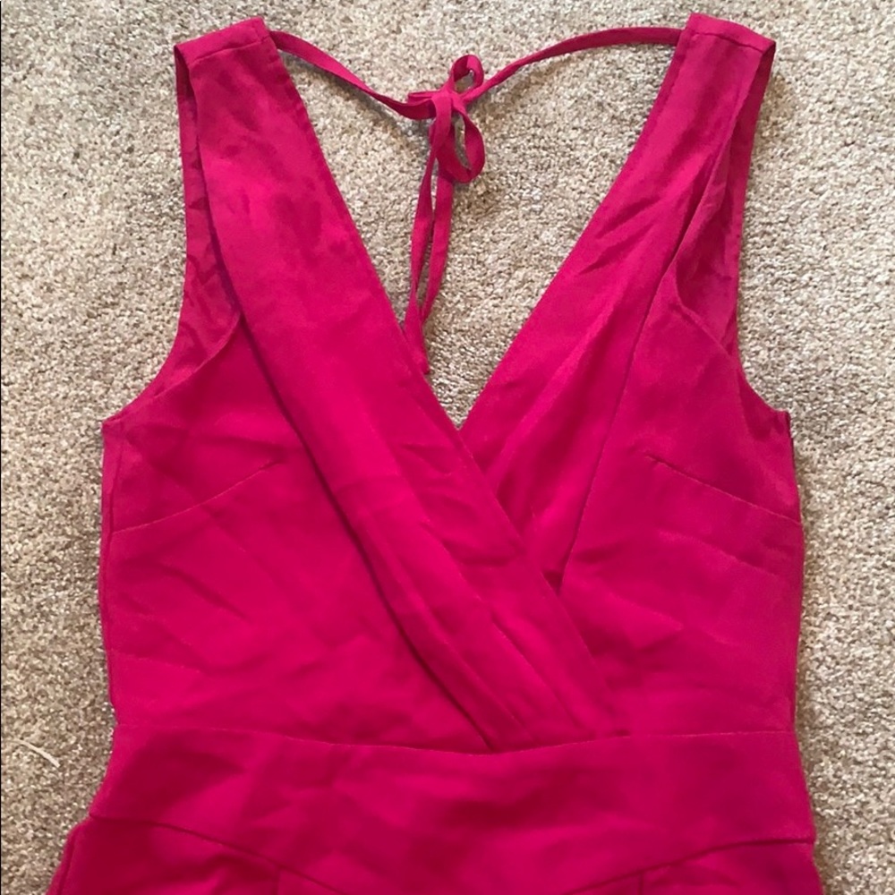 Deep V tie back romper - Picture 3 of 8